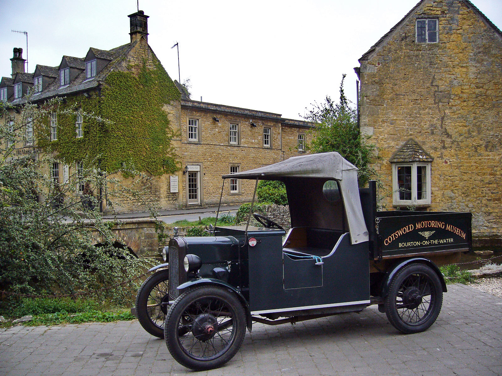 Bourton on the water